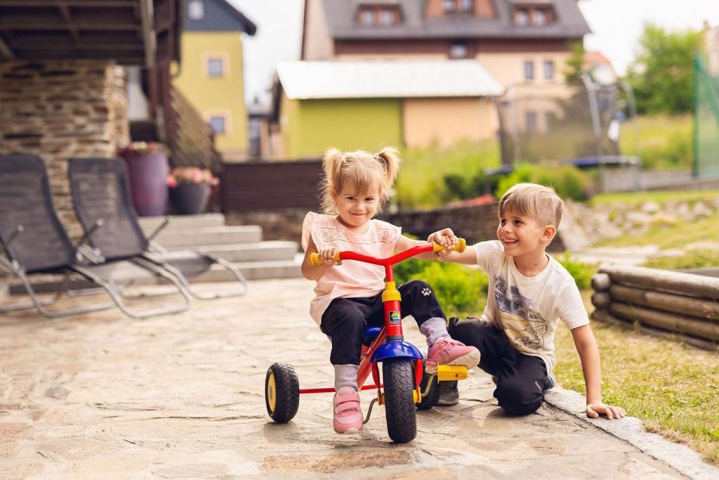 Apartmány Engadin Boží Dar Exterior foto